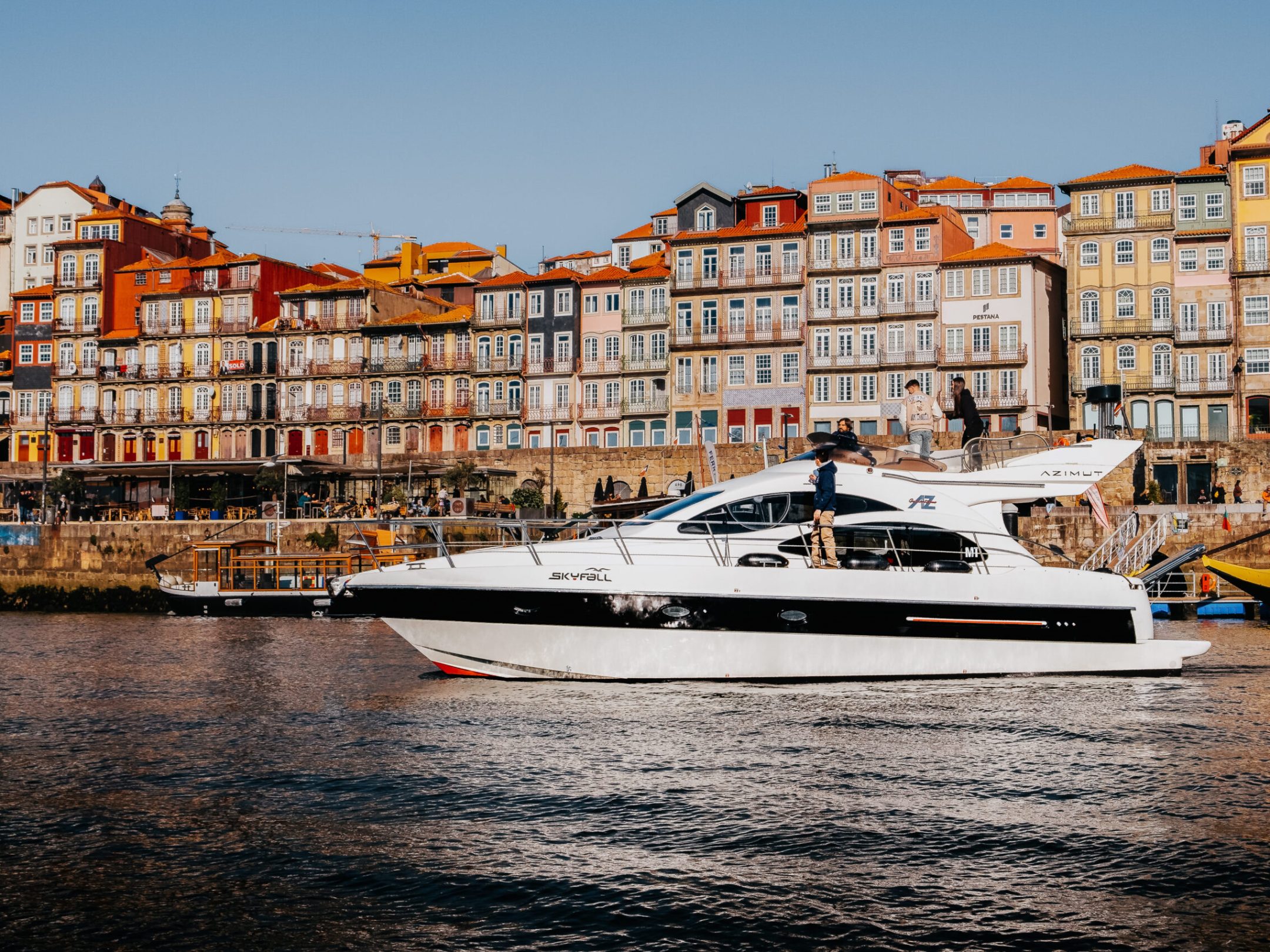 Douro river cruise in a yacht