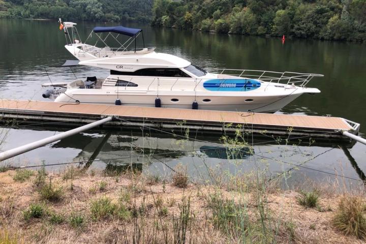 a small boat in a body of water